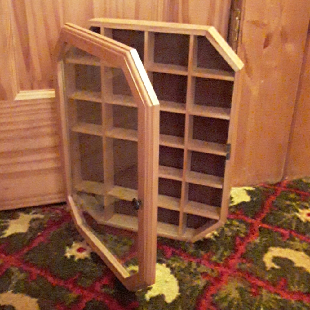 Cabnet - Picture 2 of 2